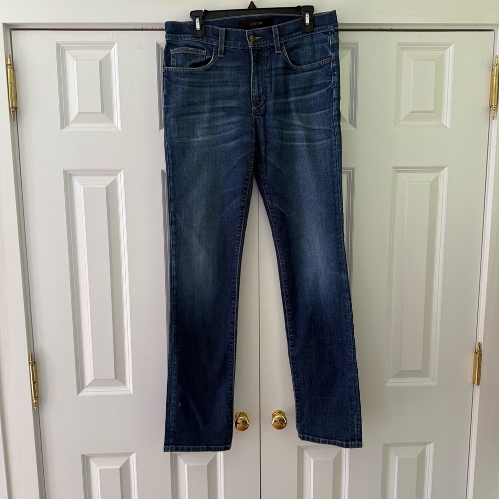 ⭐️ Joe’s The Brixton Straight Leg Jeans Timeless Style